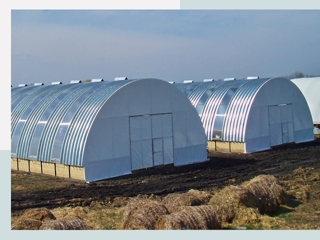 Сельскохозяйственные здания в Сальске