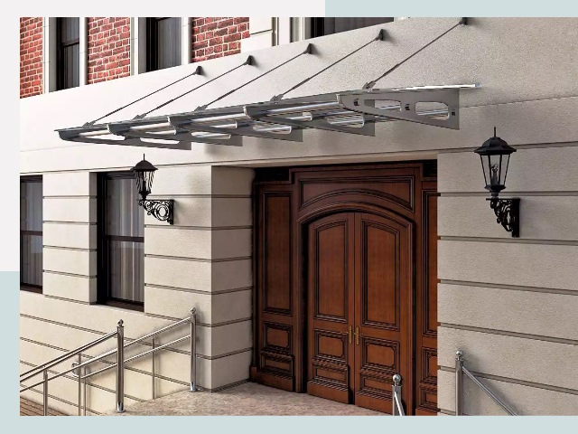 Металлические козырьки от 610 руб. в Сальске