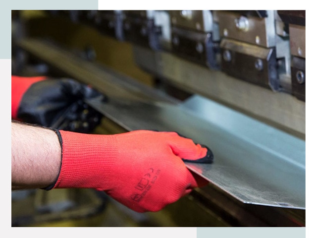 Гибка металла в Сальск от 610 руб. - Надёжно и быстро